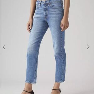 Levi’s women’s wedgie straight ankle jeans